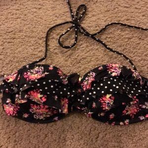 VS strapless ruffle bathing suit top
